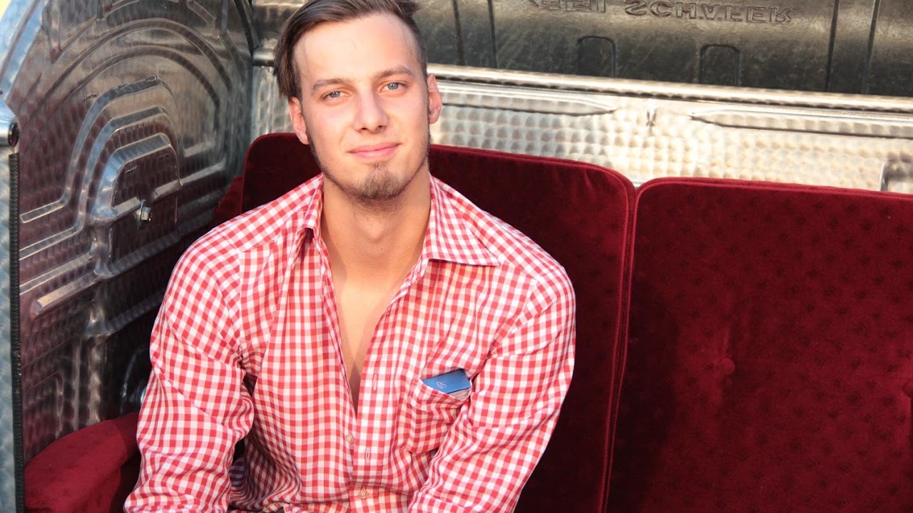 Er Sucht Ihn Mönchengladbach Erotik